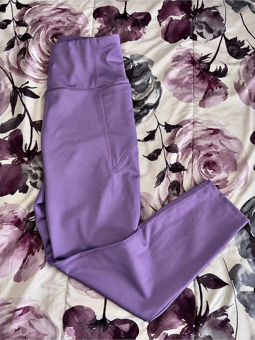 Dio Activewear Women's Purple Leggings Size Small Like New